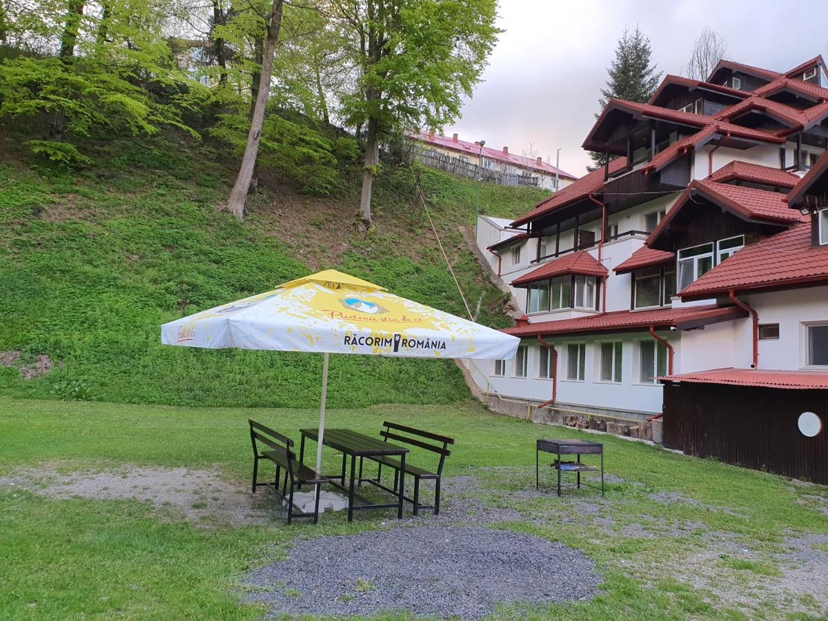 Hotel Cristal Sinaia Exterior foto