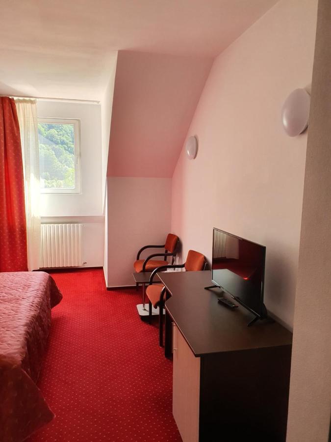 Hotel Cristal Sinaia Habitación foto