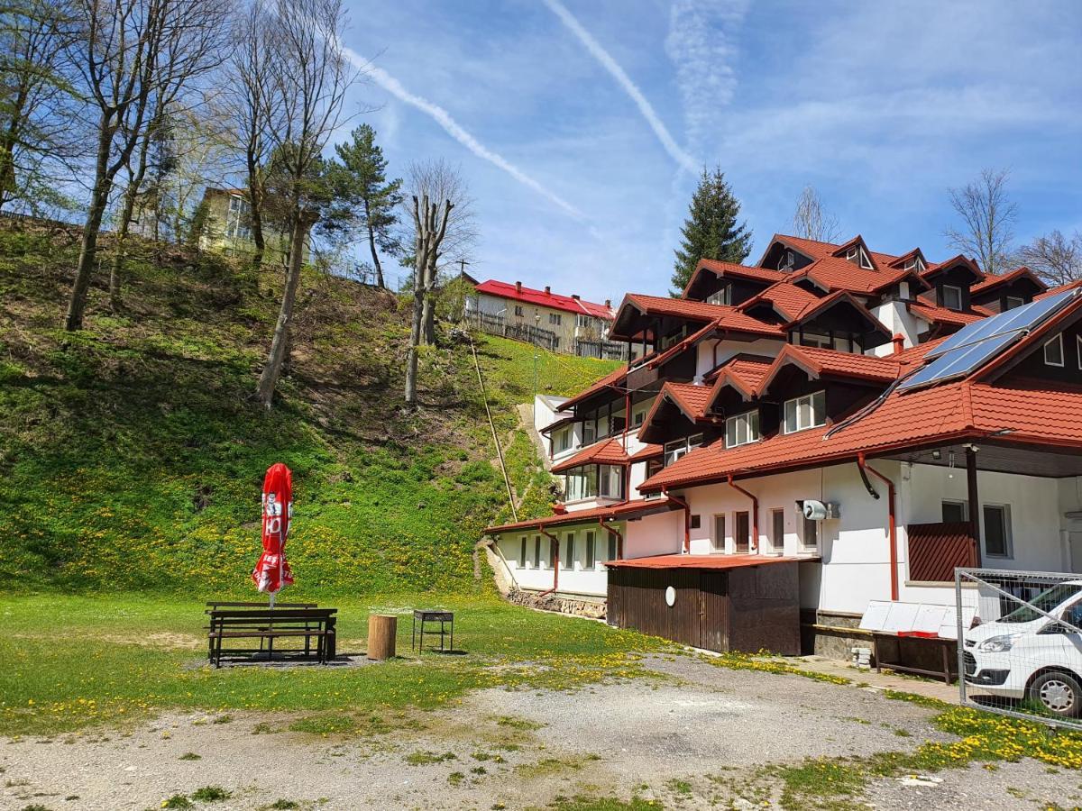 Hotel Cristal Sinaia Exterior foto