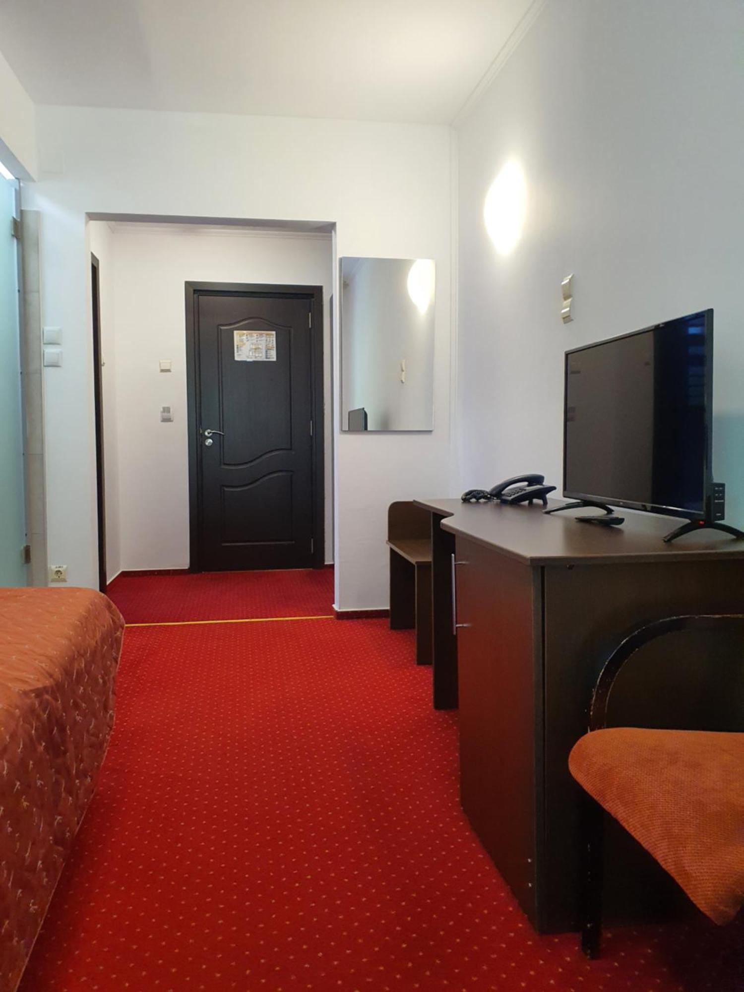 Hotel Cristal Sinaia Habitación foto