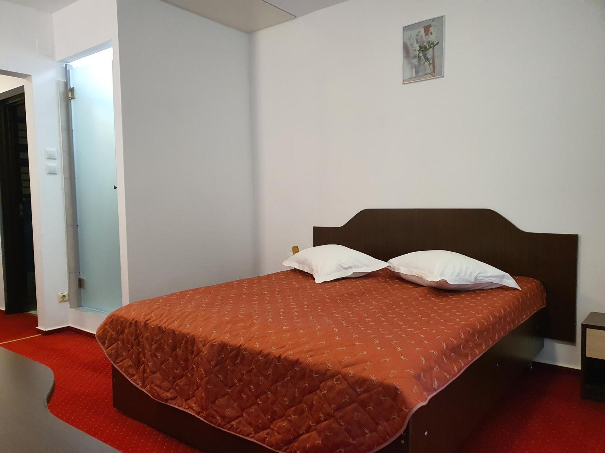 Hotel Cristal Sinaia Habitación foto