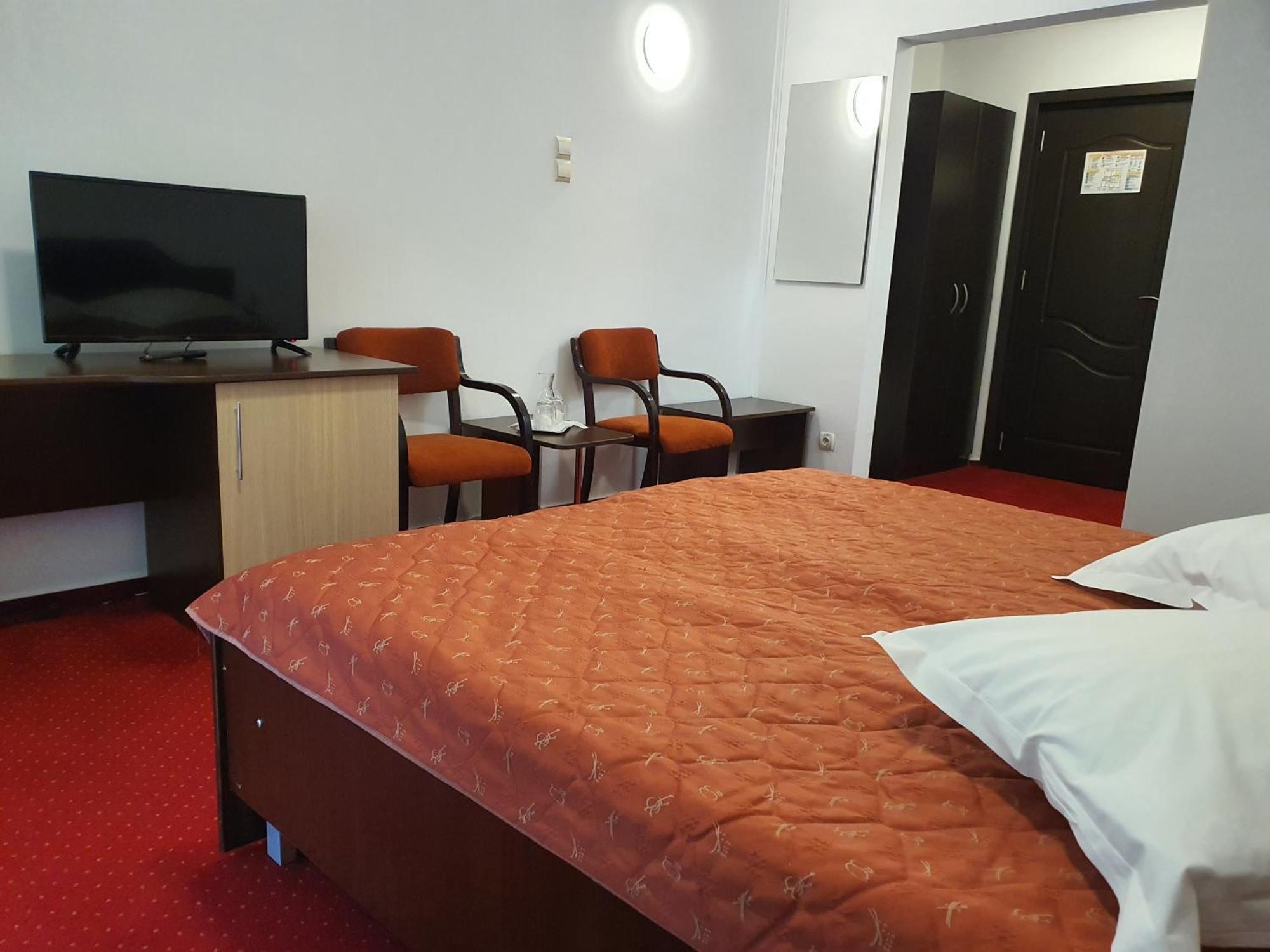 Hotel Cristal Sinaia Habitación foto